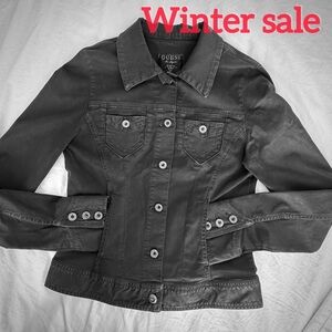 💰Guess Jeans jacket used but like new no stain no scratches